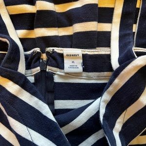 Striped navy and white body con old navy dress